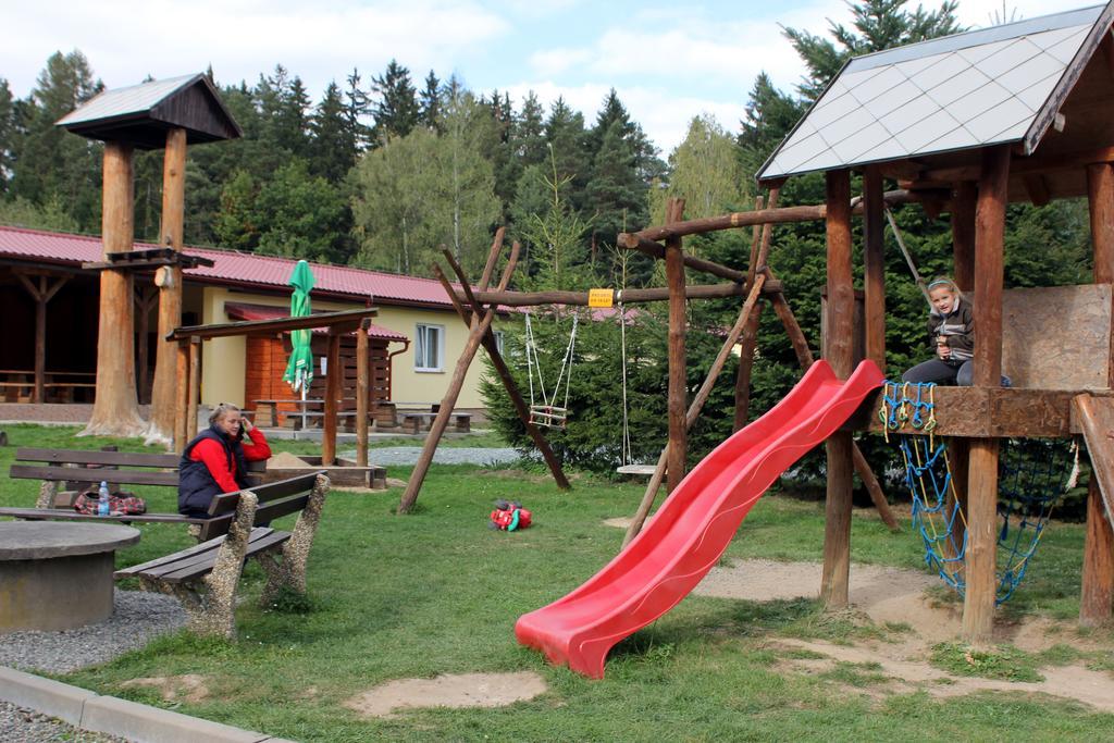 Rekreacni Areal Zbraslavice Hotel Екстериор снимка