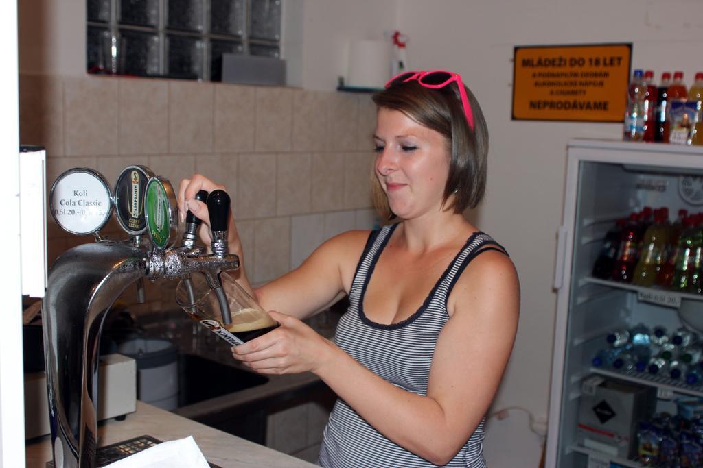 Rekreacni Areal Zbraslavice Hotel Екстериор снимка