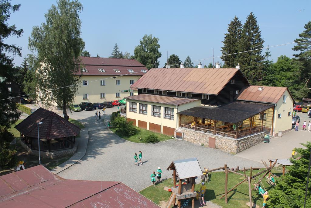 Rekreacni Areal Zbraslavice Hotel Екстериор снимка